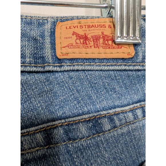 Levis 524 Too Superlow Skinny Bootcut Jeans Light Wash Women Size 3 Stretch - Picture 6 of 8